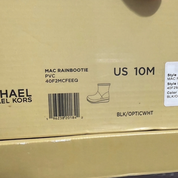 MICHAEL by Michael Kors Mac Rain Bootie in Black/Optic US Mens’s Size 10 NIB - Picture 9 of 9